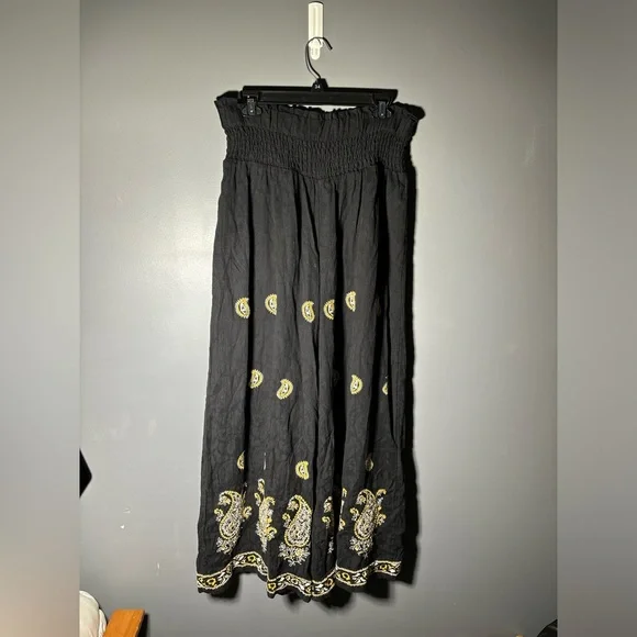 Anthropologie Smocked Wide Leg Embroidered Pants Womens Size Medium. - Picture 2 of 5